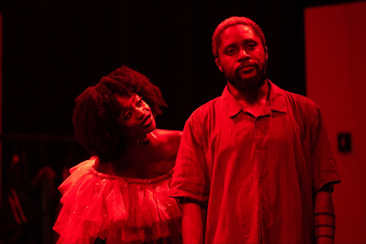 Looks like she’s mad about not being served the tea ☕️🤭 but I got you… 😉