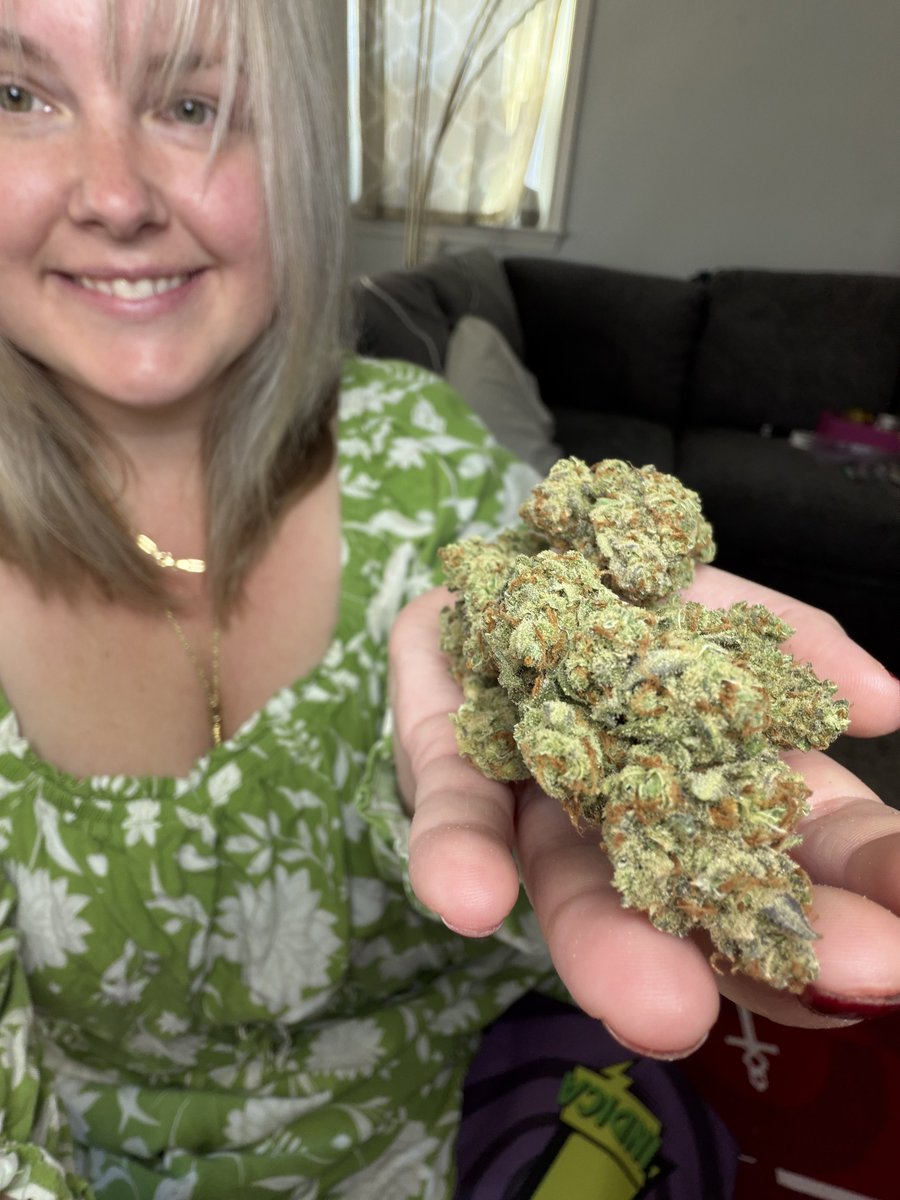 I don’t chase men, I chase terpenes.