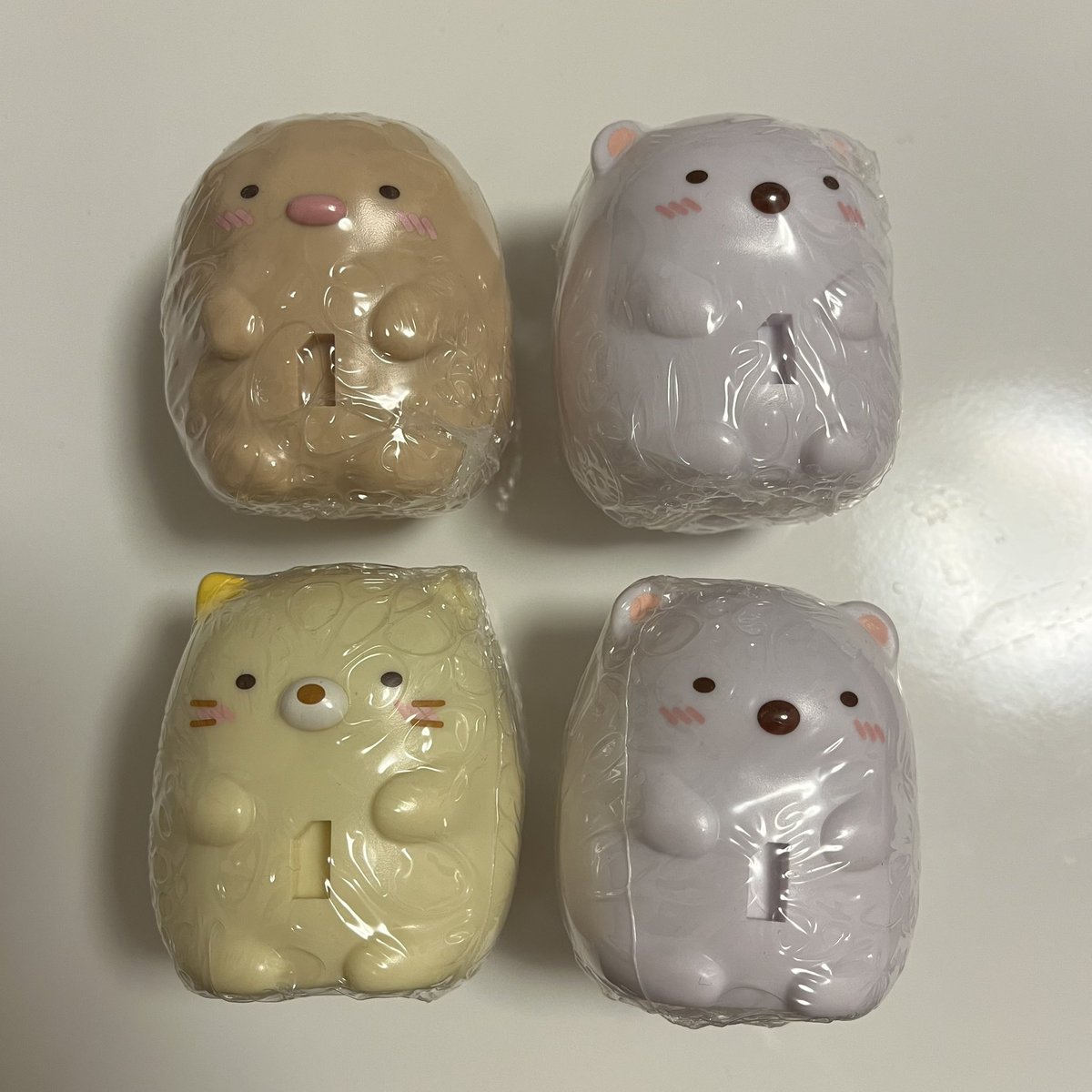 opyagi's tweet photo. 【交換、買取】
すみっコぐらし　カプキャラ　すみっコぐらし10　ガチャガチャ

譲　とんかつ、ねこ、しろくま2

求　ぺんぎん？、定価（+送料）

郵送、都内手渡し（場所相談）
とかげ、ぺんぎん？の異種交換可能（お品物ご提示いただければと思います）。
お気軽にお声掛けください🙇‍♀️ https://t.co/DccrDLKws7
