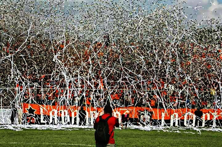 Todooooosss al Barrazaaaaaa a una sola Voz. 🖤🖤🧡🧡 #DaleDaleÁ