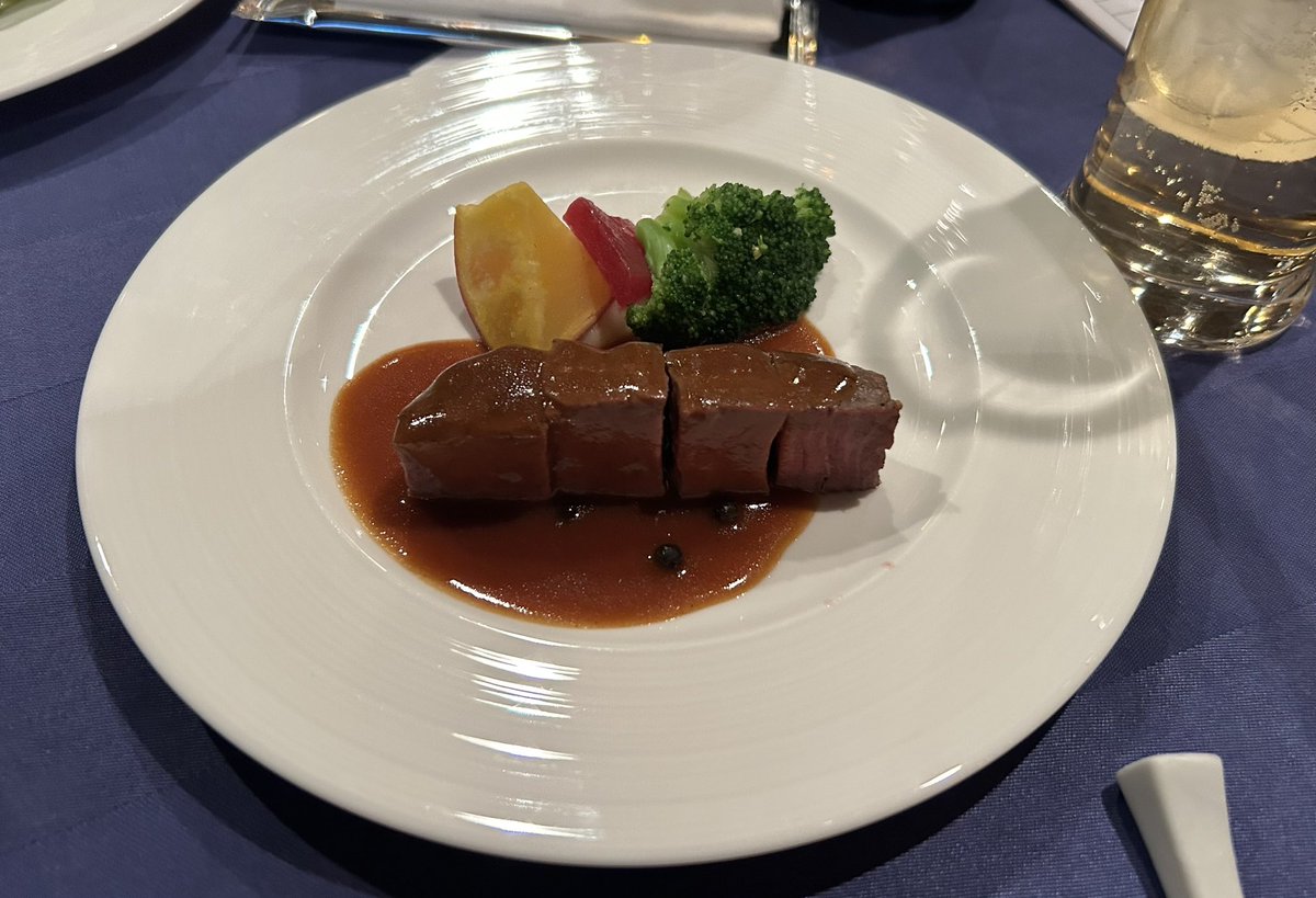 取引先との忘年会3連チャンDay 1😅
ヘヴィメタルの話は一切出ませんでした...
あと2日頑張ります😅