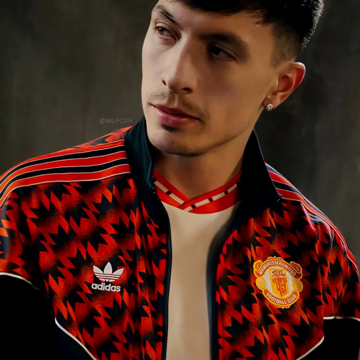 マンチェスター・ユナイテッド 6番 リサンドロ・マルティネス ジャ一ジ