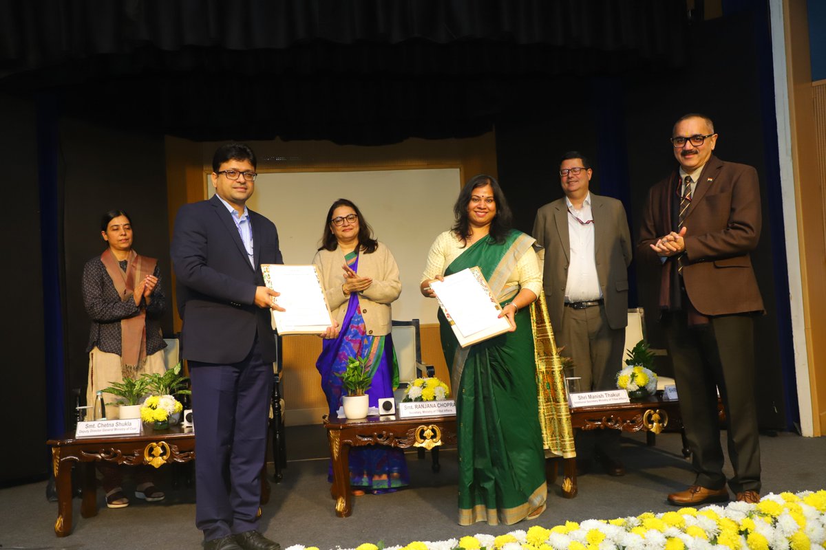 tv9gujarati's tweet photo. BIG BOOST for Tribal Students: NCL & Oil India Pump ₹5.73 Cr into Eklavya Schools! | TV9Gujarati
#EklavyaSchools #TribalEducation #NCLCSR #OilIndia #DigitalEMRS #TribalEmpowerment #TV9Gujarati https://t.co/kXbDPwVOST