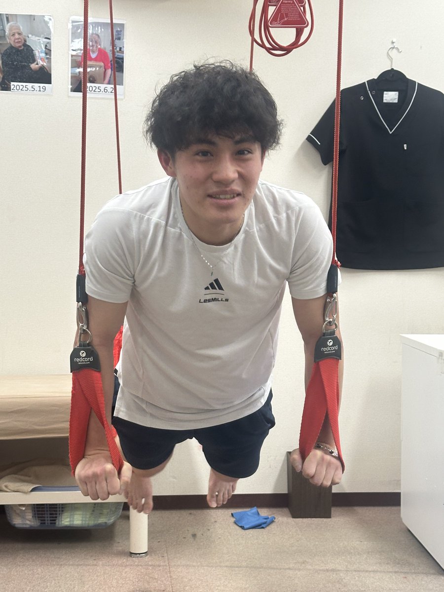 MBF0634's tweet photo. アジアのチャンピオン
岡田陽大@okadahinata_21 が
報告がてらトレーニングに来た😆
めっちゃ美味いロールケーキとプリンありがとっっ♪
トレーニングで後8回はできるって言うて2.5回でリタイアした事は黙っとくわな笑笑🤣🤣
#MBFactory #岡田陽大 #R3CUP https://t.co/EKO0crH65L