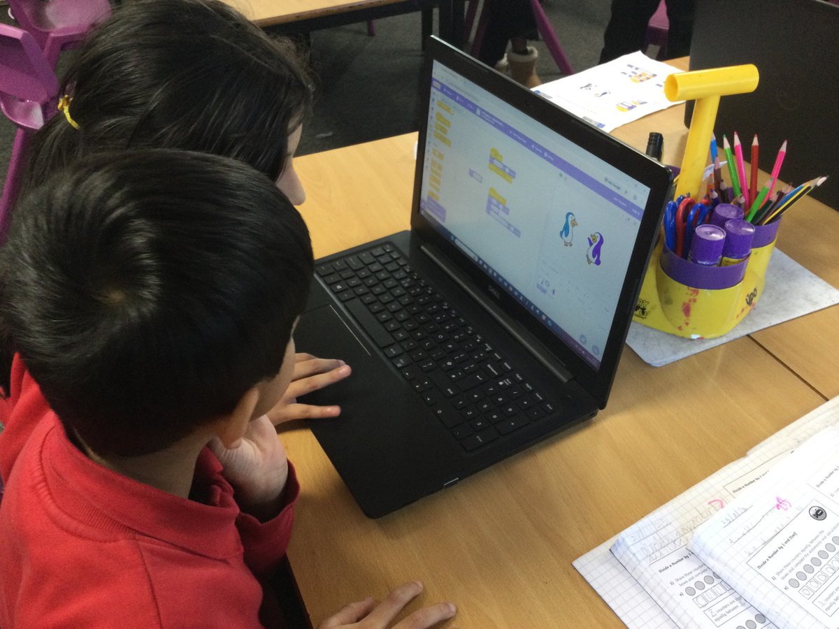 StBartsCofE's tweet image. Year 4 - Today in computing class 11 worked in pairs fixing multithread bugs on scratch. 

#scratchcoding