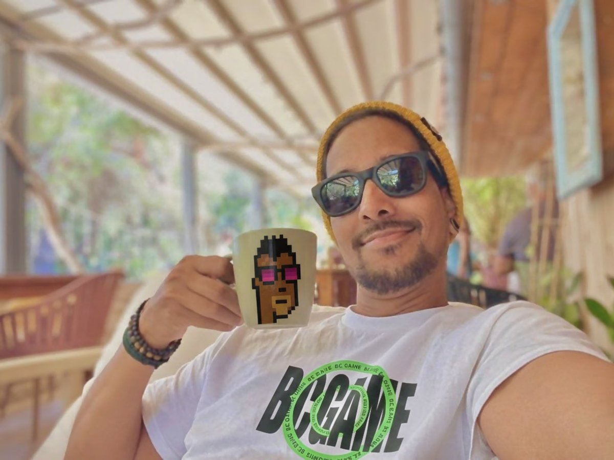 thegaboeth's tweet image. GM fam ☕️😎