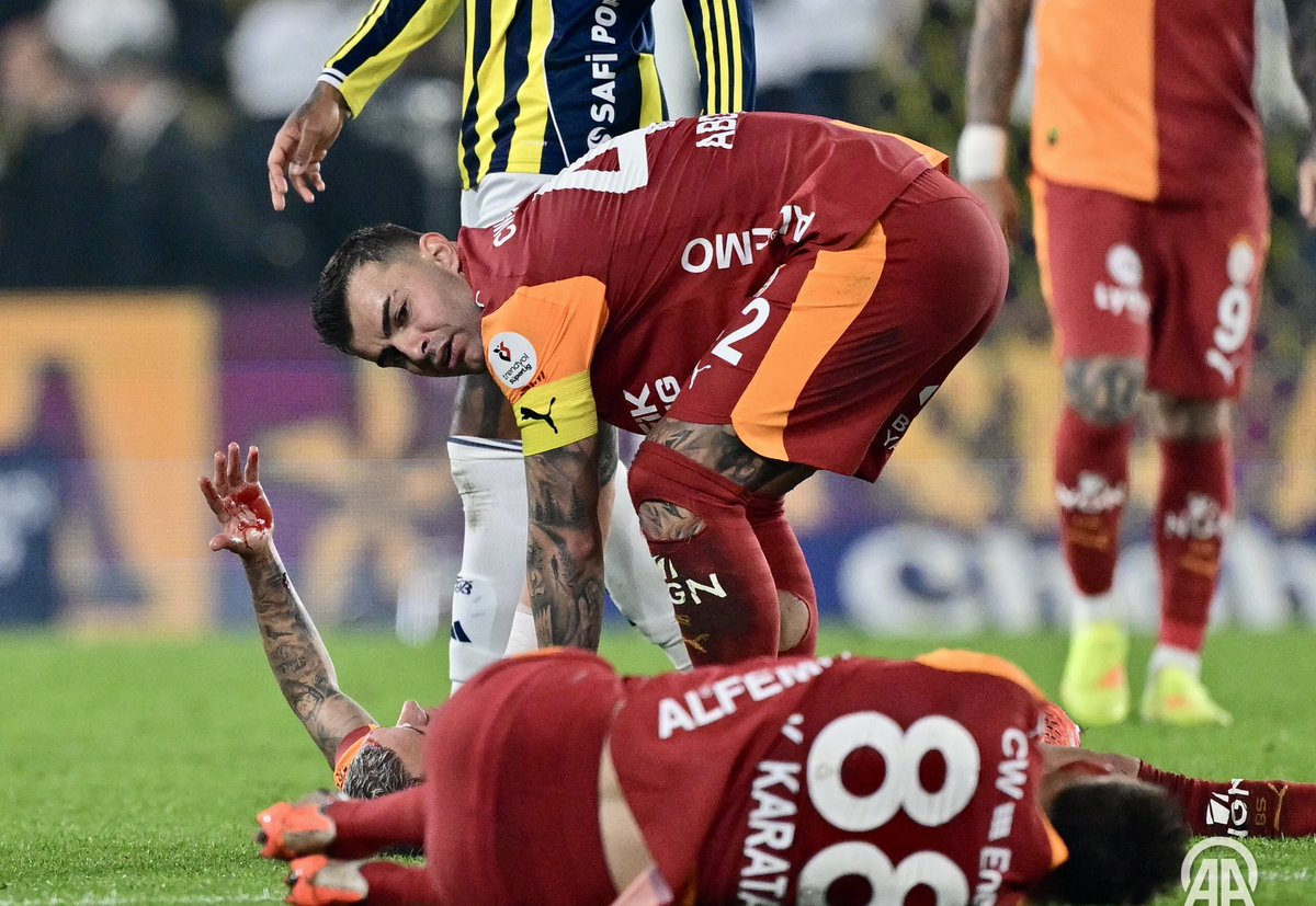 Spor basın camiası çok garip yer. Yaşın tecrübenin saygının pek hakim olmadığı kamera ve mikrofon gören herkesin konuşbildiği bir yer. Artık izlenmelern ana akım medyadan çıkıp youtube kanallarına kaydığı bir ortamda boş konuşan da çok oluyor. Torreira’nın pozisyonunda kan yokmuş