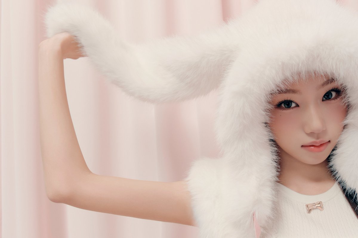 izna_offcl's tweet photo. izna 2026 SEASON'S GREETINGS [365 Knots] Preview
#CHOIJUNGEUN #최정은

2025.12.05 2PM (KST) Release

#izna #이즈나 https://t.co/4w3ZqZrL5j
