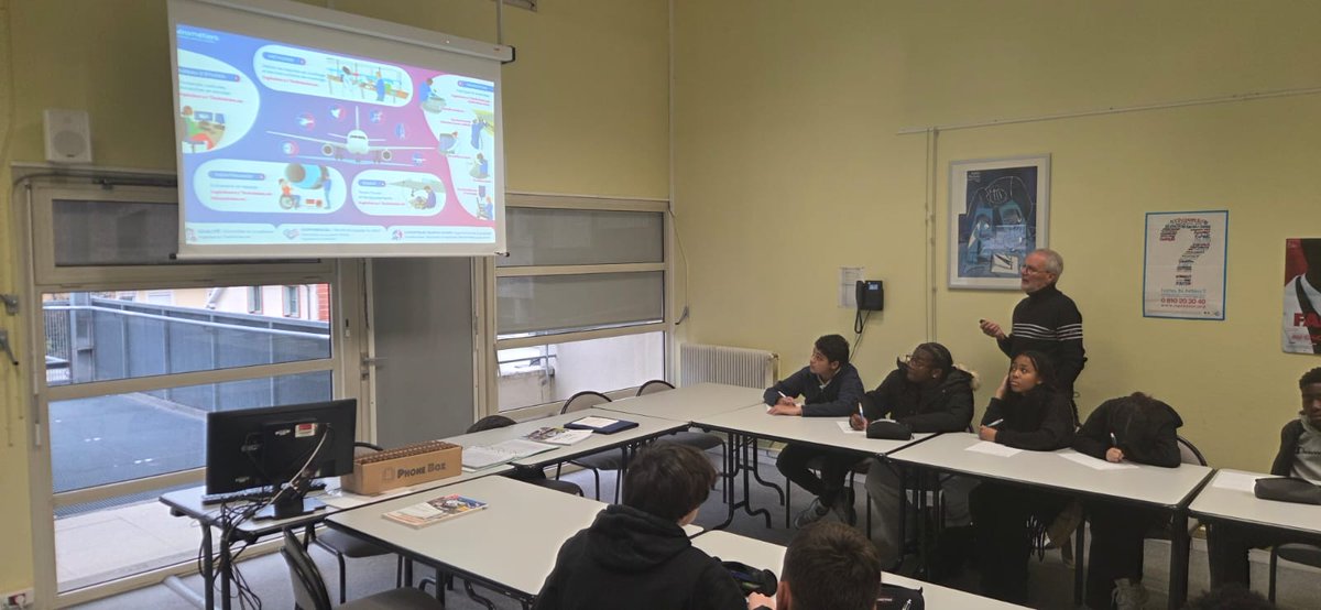 3PM : Un temps fort pour l'#orientation avec la conférence "Terre et ciel" animée par l'asso <a href="/aerometiers/">Aérométiers</a>.
- Aéronautique, spatial, aérien, 
aéroportuaire...
✅️Attractivité des métiers 
✅️ Formations de pointe.
💡Inspirant pour nos élèves !
<a href="/DSDEN31/">DSDEN 31</a>