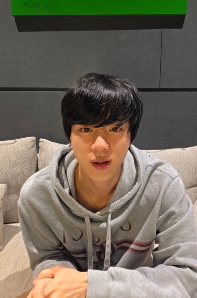 tinyjoonnie's tweet image. happy birthday to my favourite man 🥹🐹💜 #JINDAY