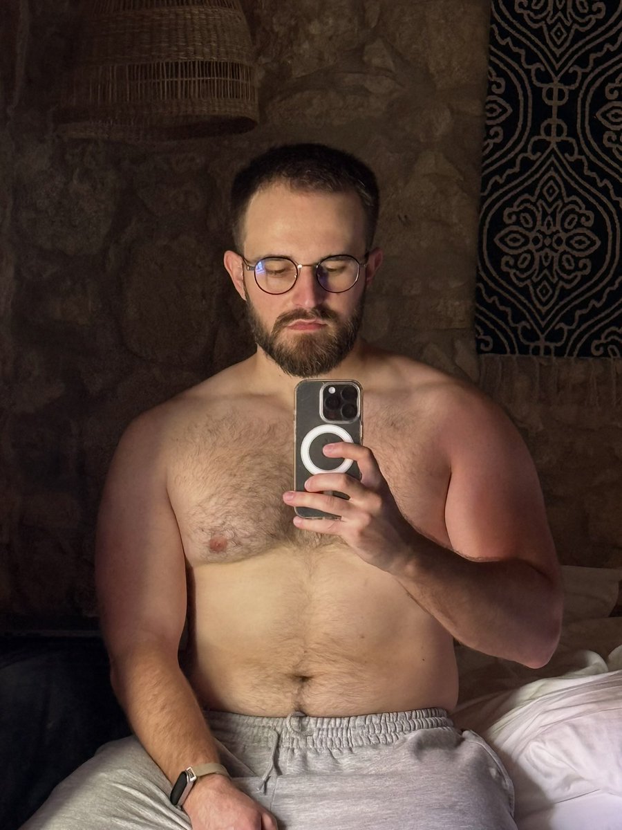 Μ’ αγαπάτε;