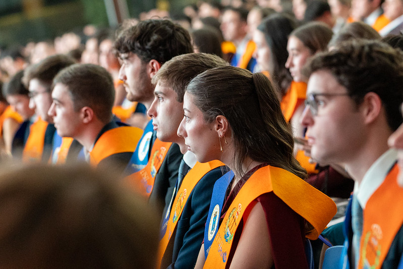 Ya están publicados en nuestro Flickr los tres álbumes con todas las fotografías de la ##GraduaciónETSIT2025.
📷👇
flickr.com/photos/etsit-u…