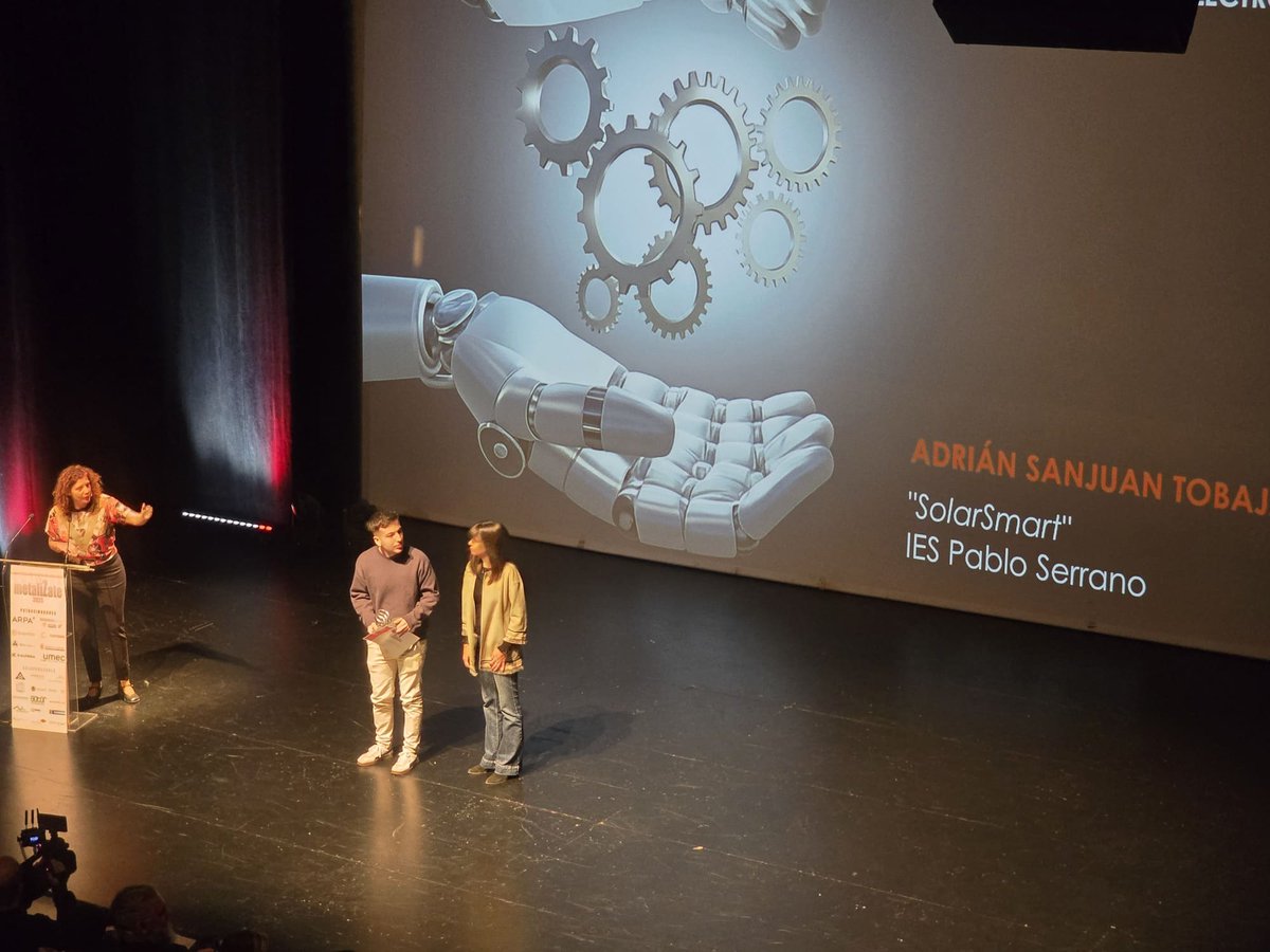 IES PABLO SERRANO tweet media