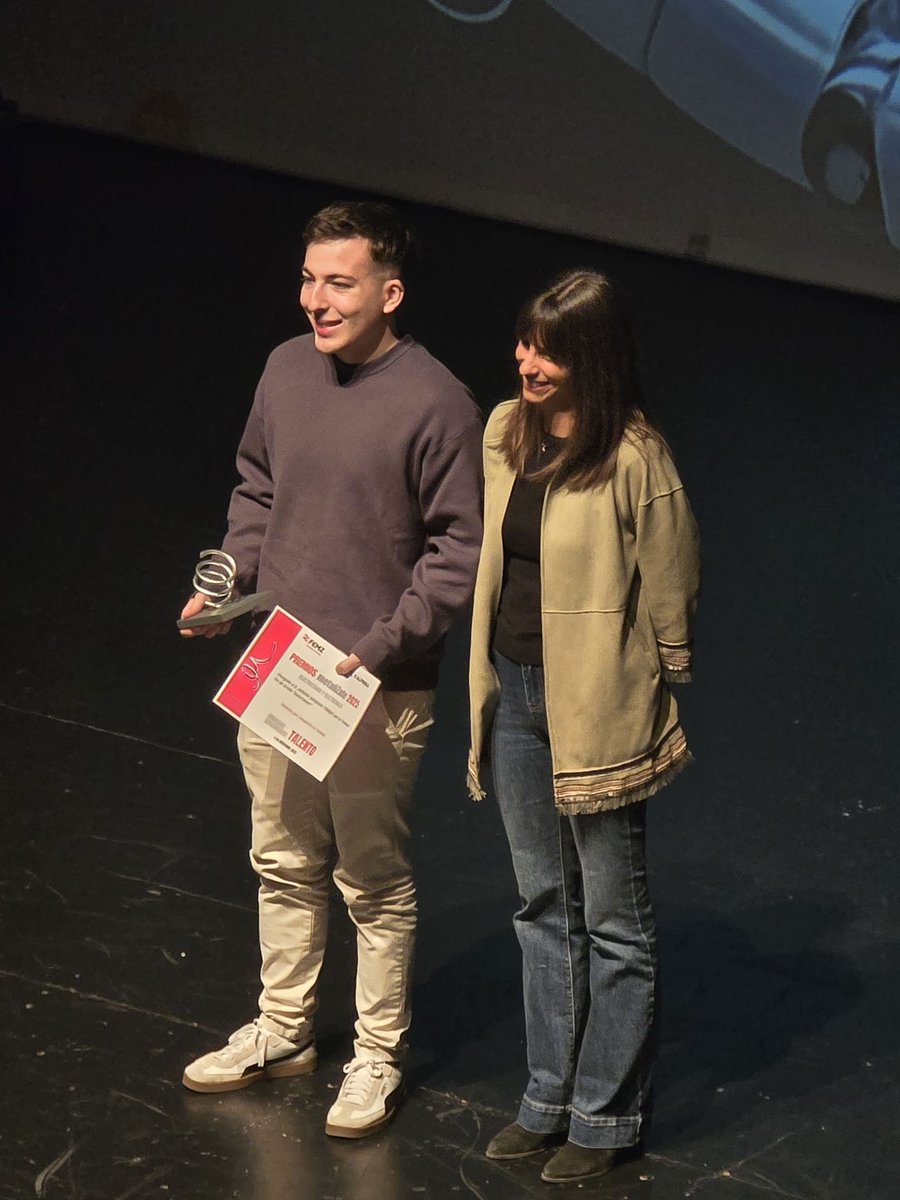 IES PABLO SERRANO tweet media