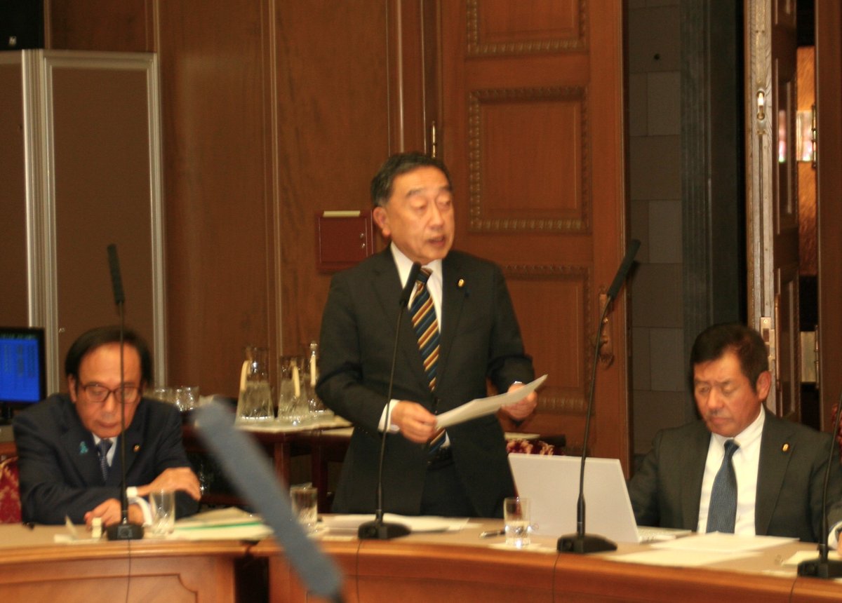 IsamuUeda's tweet photo. 参院財政金融委員会で片山財務兼金融担当大臣らに質問しました。
①スルガ銀行不正融資問題の被害者救済による早期解決、②金利や為替に十分配意した積極財政などに関する政府の方針を質しました。
＃財政金融委員会　#スルガ銀行不正融資 https://t.co/mSGIz4rgLx
