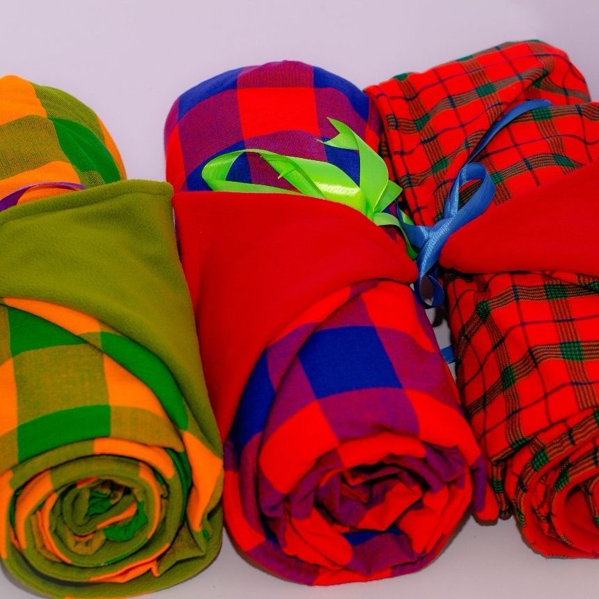 mansionarts's tweet image. Stay warm and cozy this festive season with our warm fleece blankets. Call/WhatsApp 0738819920 to order. 

#fleeceblankets #xmassgifts #secretsanta #mansionartslimited