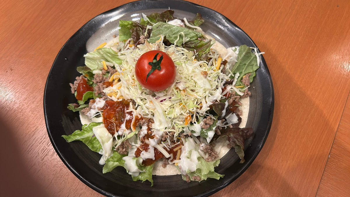 12月4日木曜日

いよいよ風が冷たく

冬本番

いささか空気も雪の香りを含んでるように感じる

お店の中はひと時の温もりを感じられる空間でありたいという思いで今日も営業しております。