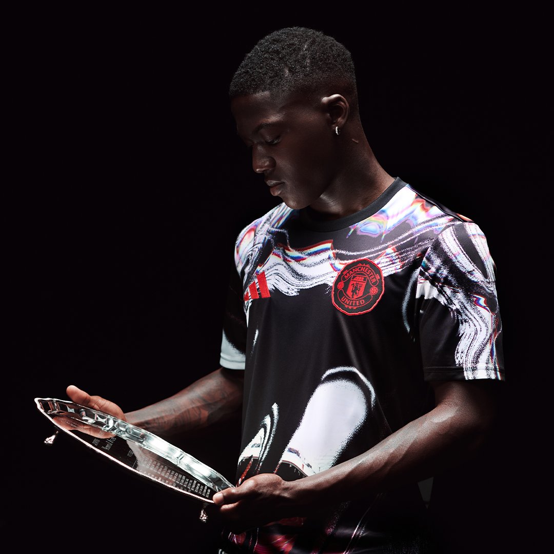 ManUtd's tweet photo. Reflect what you desire.

Our @adidasFootball x United Game Day range design draws inspiration from the Jimmy Murphy Award, an honour given to United’s most promising Academy players to celebrate the journey from potential to performance 📈