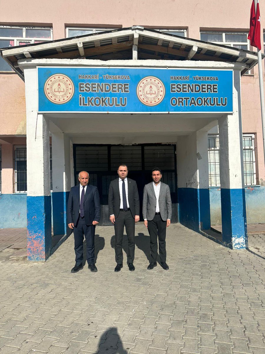 yuksekova_mem's tweet photo. 🏫 Okul Ziyaretleri

İlçe Milli Eğitim Müdürümüz Sn. Kadir ÇETİN ve Şube Müdürümüz Sn. İskender AKDOĞAN, 📍Esendere İlk/Ortaokulu’nu ziyaret ederek öğretmenlerimiz ve öğrencilerimizle bir araya geldi.

@tcmeb @TCyuksekova @nrtttin_ylmz @ctn_kdr https://t.co/3dWQ3jsvLa