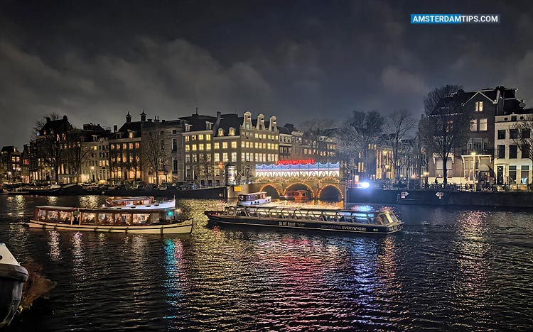 5 things to do in Amsterdam this December:
medium.com/@amsterdamtips…