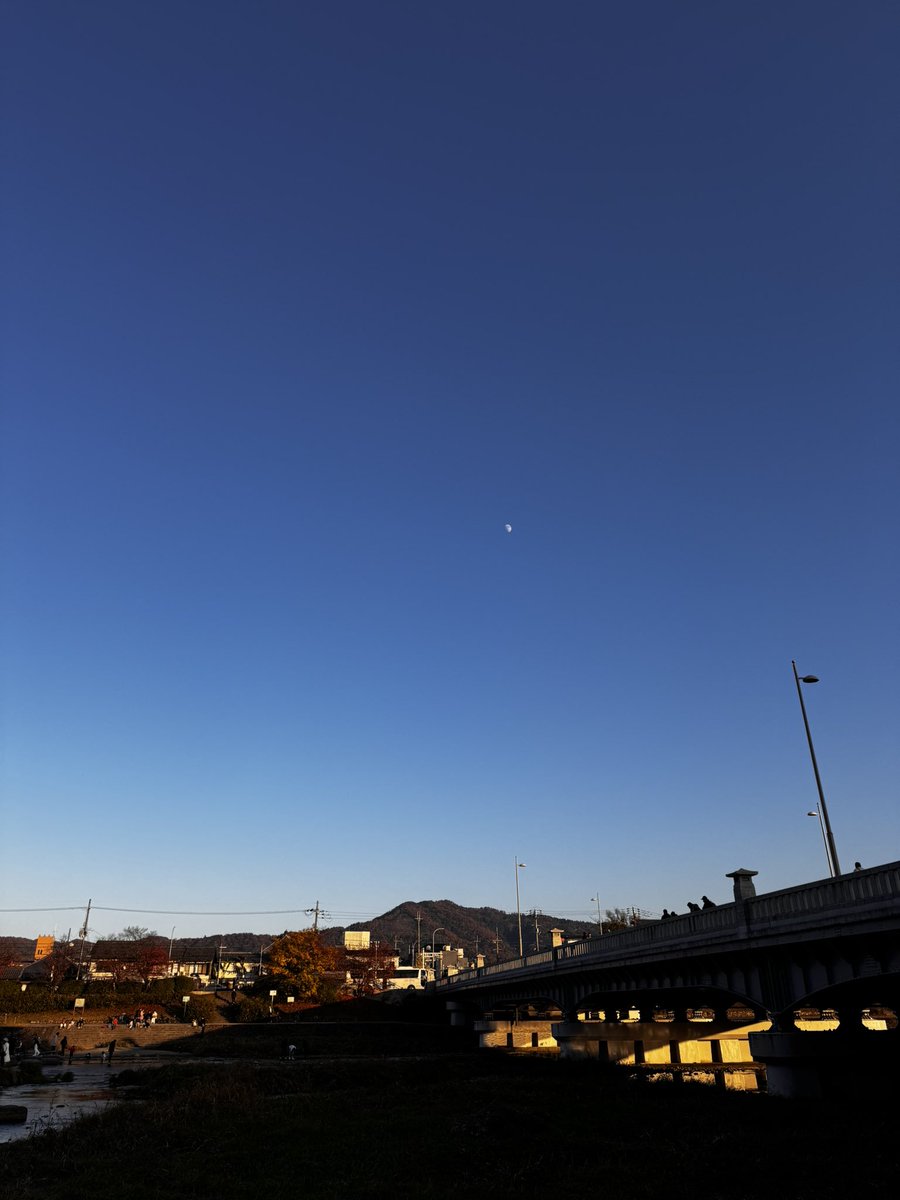 いちごさんも みんなも 明日は明日の風が吹く ٩(๛ ˘ ³˘)💨ふぅーっだよ