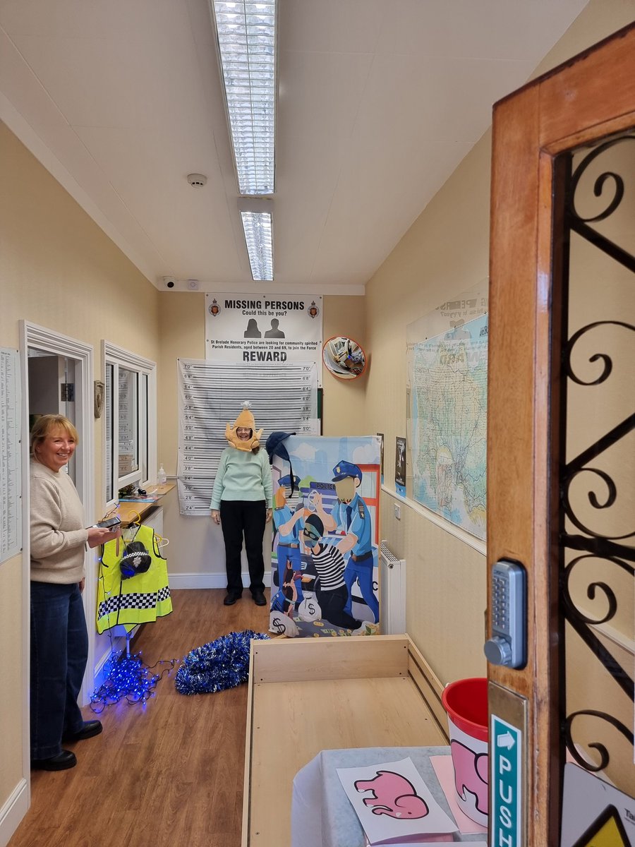 St Brelade's Community Police Officer tweet media