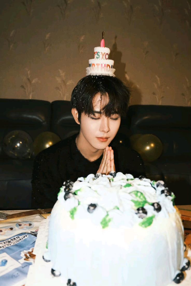 lungloy's tweet photo. 𓆩♡𝐻𝑎𝑝𝑝𝑦 𝐵𝑖𝑟𝑡ℎ𝑑𝑎𝑦🎂♡𓆪
สุขสันต์วันเกิด เถียนเจียรุ่ยʚìɞ🎈🇨🇳
ขอให้มีความสุขมากๆ...นะ🥳🎉
สุขภาพแข็งแรง
หล่อน่ารักนะ🥰
🎊🎊🎊💙
#เถียนเจียรุ่ย #TianJiaRui #田嘉瑞
#HappyTianJiaruiDay
#田嘉瑞1204生日���乐
#TianJiarui27th

#เหนือเมฆาชะตาลิขิต 2023
#ห้วงฝันหวนคืน 2024 https://t.co/waCSQeDmru