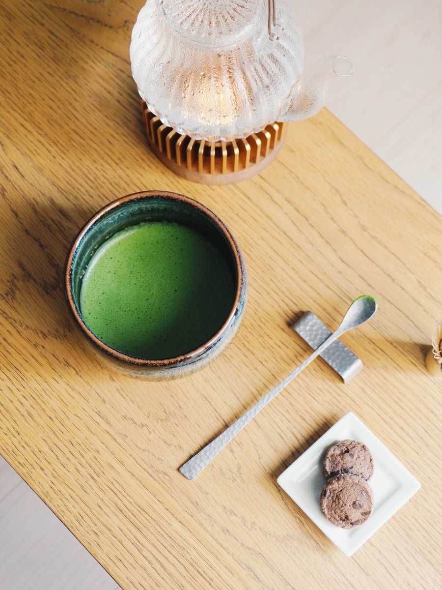カフェインを控えたいので最近は1日一服。そしてコーヒーはカフェインレスに。