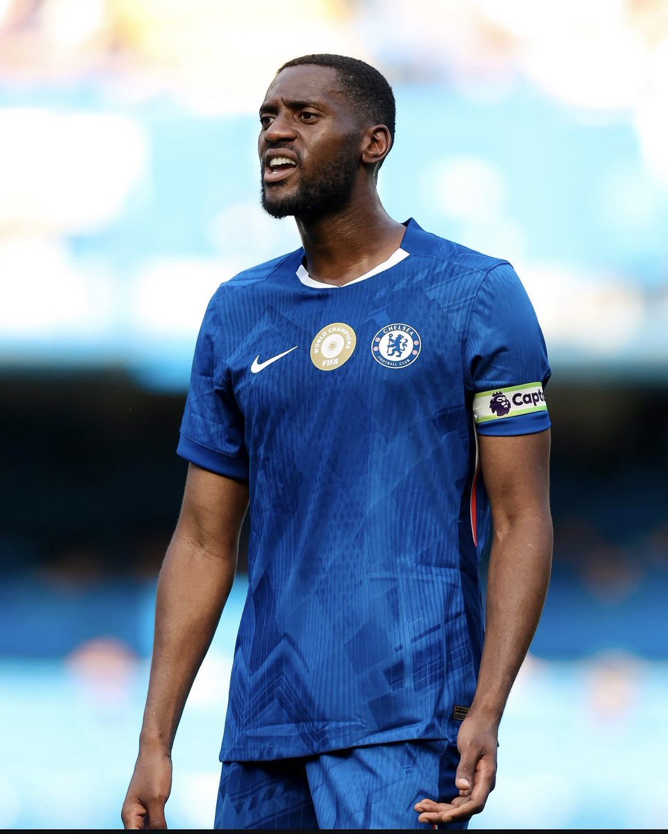 afcmuktar's tweet image. Notice how the TL is just so calm and peaceful 

We all owe Tosin a big Thank you ❤️