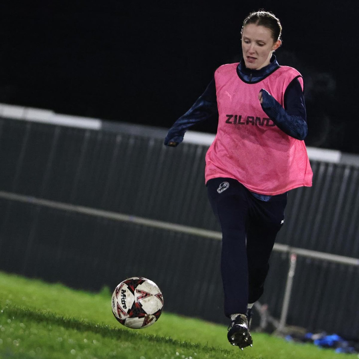 theposhwomen's tweet image. Working towards the weekend 💪

#pufc