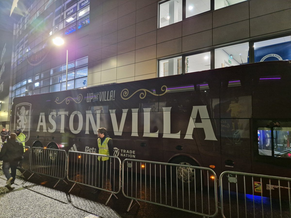 Avfc0000 tweet picture