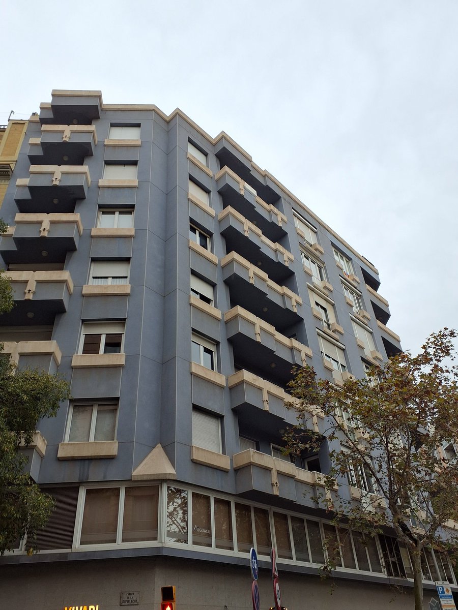 Antonio Baños tweet media