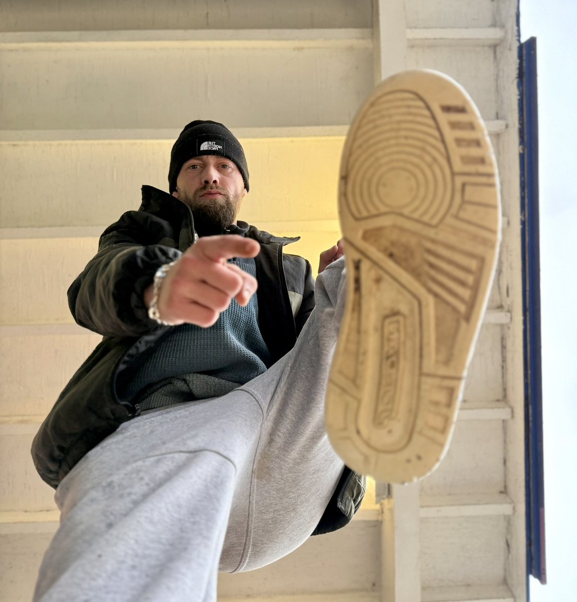 Heading into the city, I want to see some sends this morning 😈 

After I make use of your card, I’m going to absolutely ruin you 🐷😏