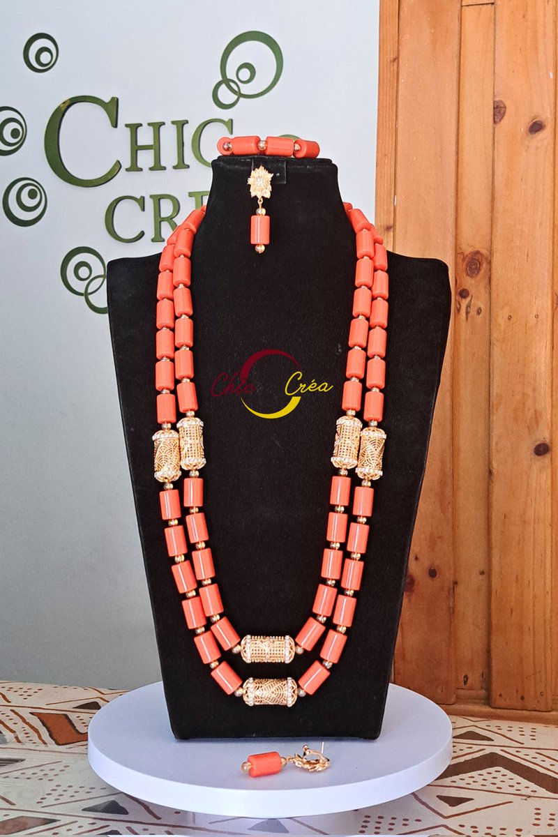 ChicCrea's tweet photo. [BIJOUX TRADITIONNELS]

Nos bijoux traditionnels vous accompagnent dans vos grands événements. 

Contactez nous au 229 0166122547 

#chiccrea #bijouxfemme #perles #accessoiresdemode #handmade #MadeInBenin https://t.co/1TQvaKbMor