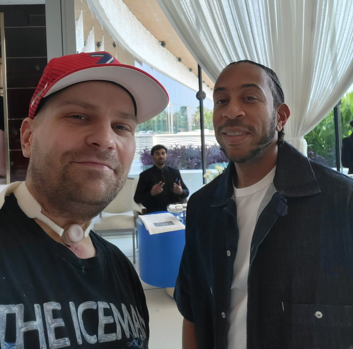 Ran to Ludacris at the lobby!!! 🔥