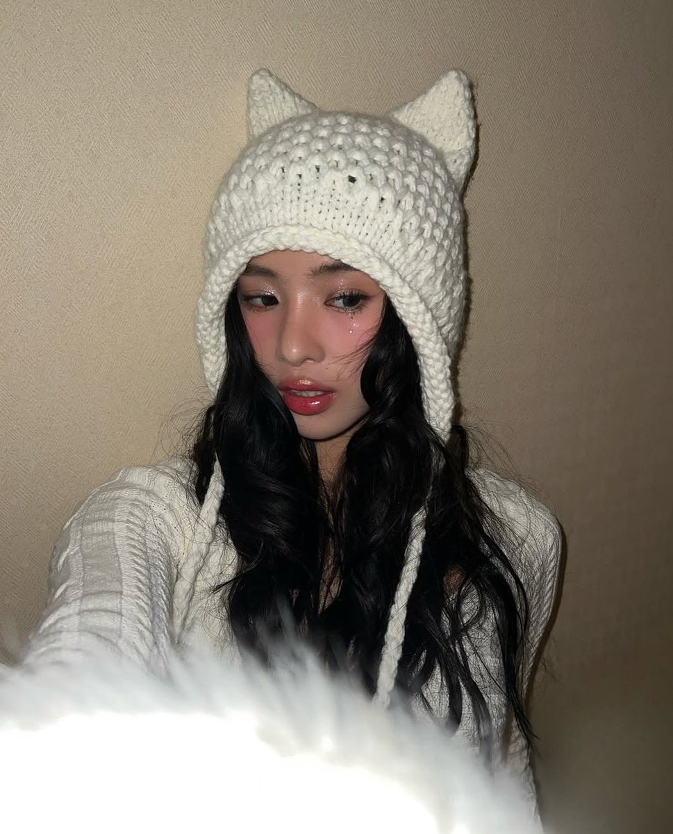 amiyakitten's tweet photo. #npp #winterkitty https://t.co/03IVdftDQ6