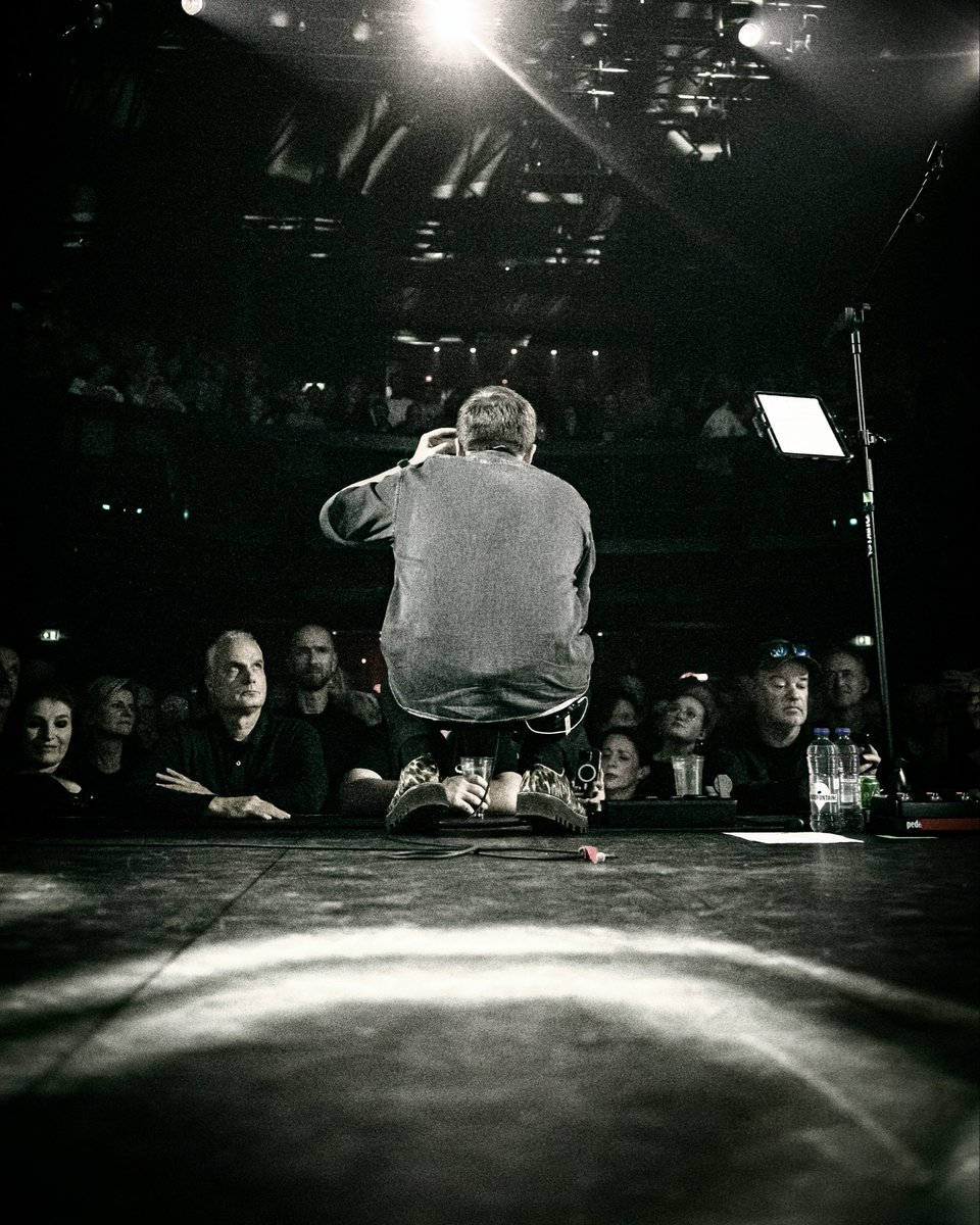 ististmusic's tweet image. Ready for you, London and Birmingham.

We play our final shows of 2025 tomorrow and Saturday. 

📷 @TrustFox