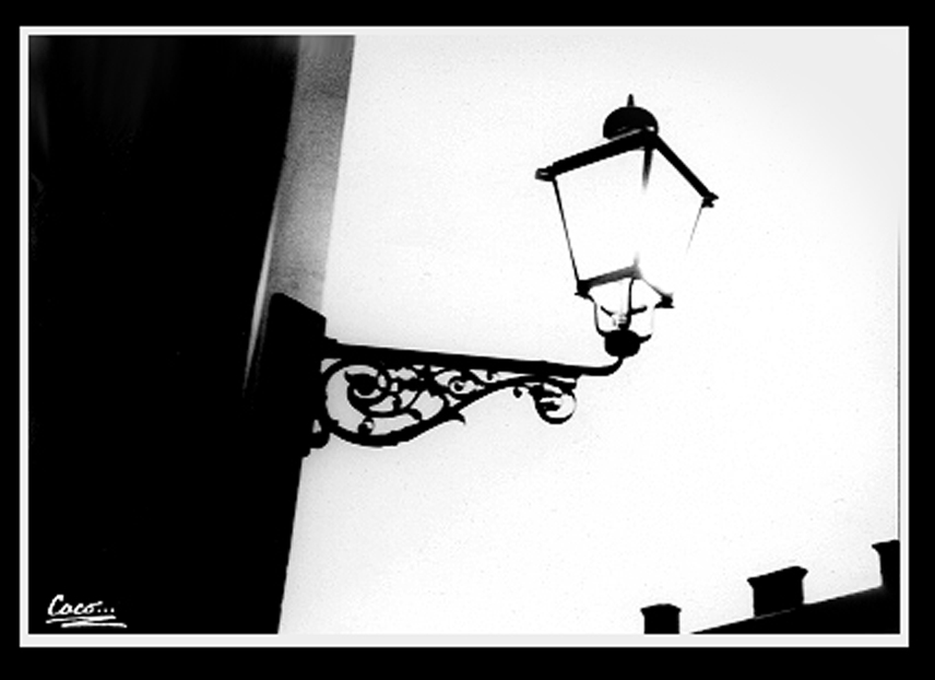 caco_darkage's tweet photo. Gas lamp
#blackandwhitephotography #analogue #analoguefilm #filmphotography #35mm #35mmfilm #zenitTTL #gaslamp https://t.co/FdA4ZGikne