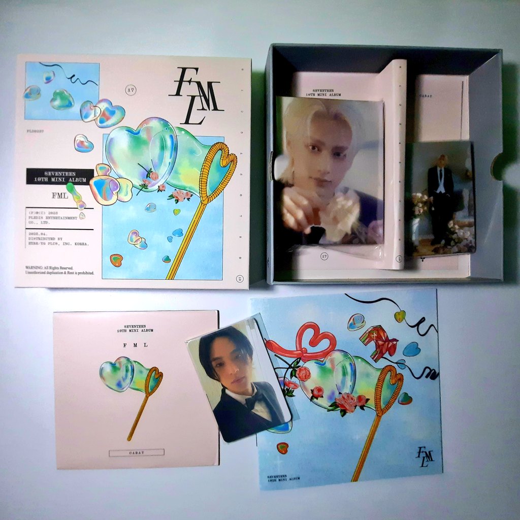610LOCK's tweet photo. ✨️ SVT ALBUM GIVEAWAY ✨️

Dalam rangka selesainya studiku &amp; menepati janji (pic), aku mau GA masing2 1 album SVT untuk 2 orang 💕

📝 RT
📝 Like
📝 Doakan aja yudisium lancar &amp; Jun cepet dapet proyek syuting baru

🎁 17th Heaven (Carver JUN)
🎁 FML (Carver JUN)

End: Dec 15. https://t.co/w7u346W8Pq