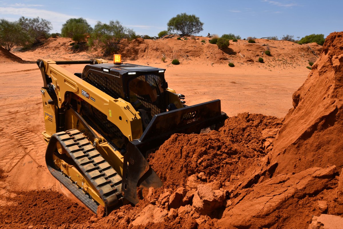 The 1st #Cat 285 XE Compact Track Loader has hit the ground in WA!

Versatile Plant Hire &amp; Contracting have built a reputation for tackling tough jobs with the right gear, &amp; their latest addition, the <a href="/CaterpillarInc/">CaterpillarInc</a> 285 XE CTL, is no exception.

Read more bit.ly/48pzpEZ