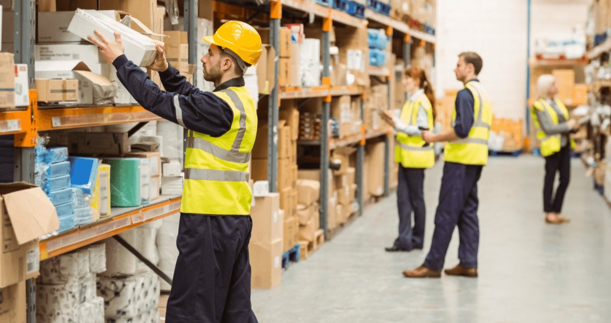 Conveyor belt failures can halt an entire distribution centre. ⏱️

Our latest blog explores the main causes of downtime and how better belt design keeps operations running reliably even during peak demand.

Read the full post 👇
chiorinoukblog.com/2025/10/reduci…