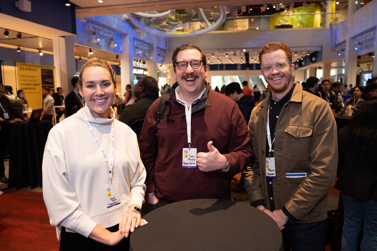 nearform's tweet image. #ReactSummitUS 2025 was full of insights, inspiration, and great conversations.

Nearformers Carl Jenkins, Sarah Egan &amp;amp; Sean Murphy were there and came away energised by where React is heading.

Here are their key takeaways 👇1/6