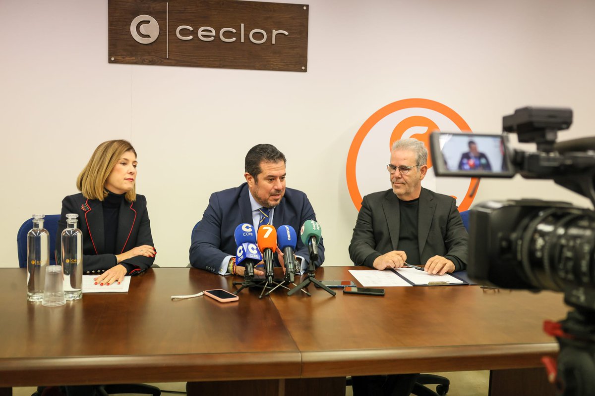 📄El Ayuntamiento de Lorca y <a href="/CECLOR_/">CECLOR</a>  ponen en marcha un estudio para optimizar la generación de empleo y adaptar la oferta profesional a la demanda real de las empresas

📂El objetivo es identificar de manera precisa qué perfiles profesionales son más demandados en el