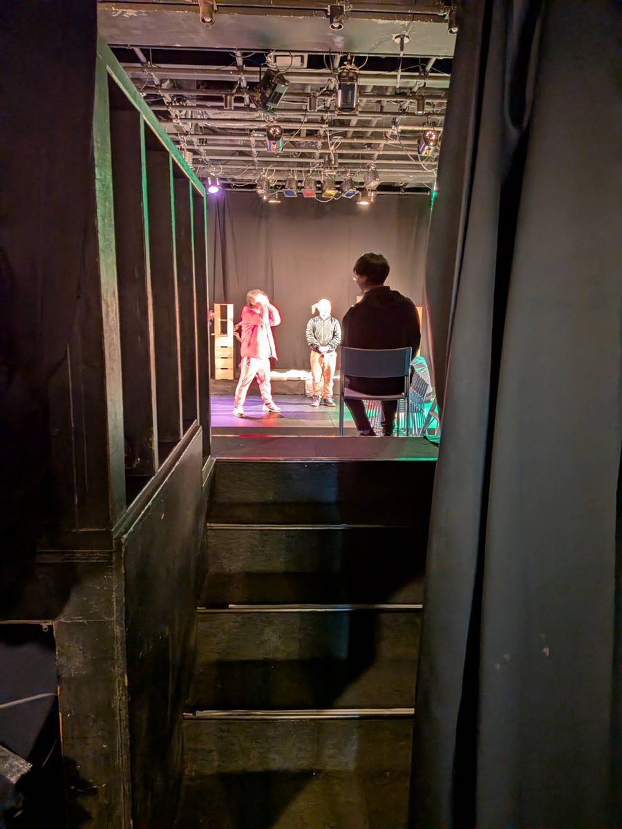 htpt0308's tweet photo. 【明日開演！】
小屋入りも完了し、はちぽち本公演『短編VS短編  物語50』はいよいよ明日から開幕いたします！

皆さまのご来場、心よりお待ちしております🙌

🏟️ご予約はこちらから☟
https://t.co/xnDkNYsVS4

🛣️会場へのアクセス☟
https://t.co/zPlxuMXmQF https://t.co/Hxdj7ooopk