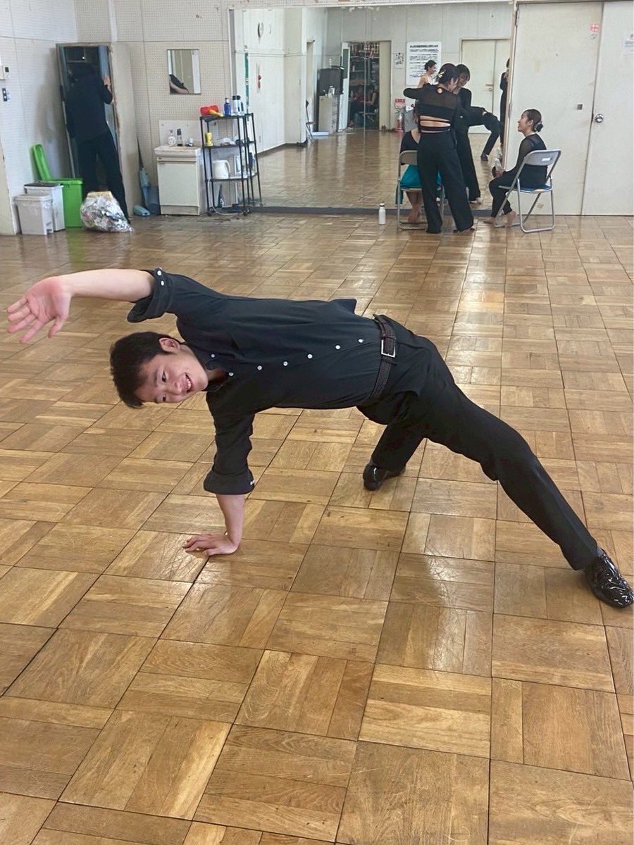 tsukuba_buken's tweet photo. 【冬全選手紹介】
954 笠原・有田組 W

サークル１の怪力を持つリーダー、ジャワのダイナミックさは必見‼️
さらに、パートナー秀一の軸の通ったムーブメントでダイナミックさの中にも安定感を生み出します‼️
２人のワルツに、乞うご期待してください‼️ https://t.co/a26AxfIKCS