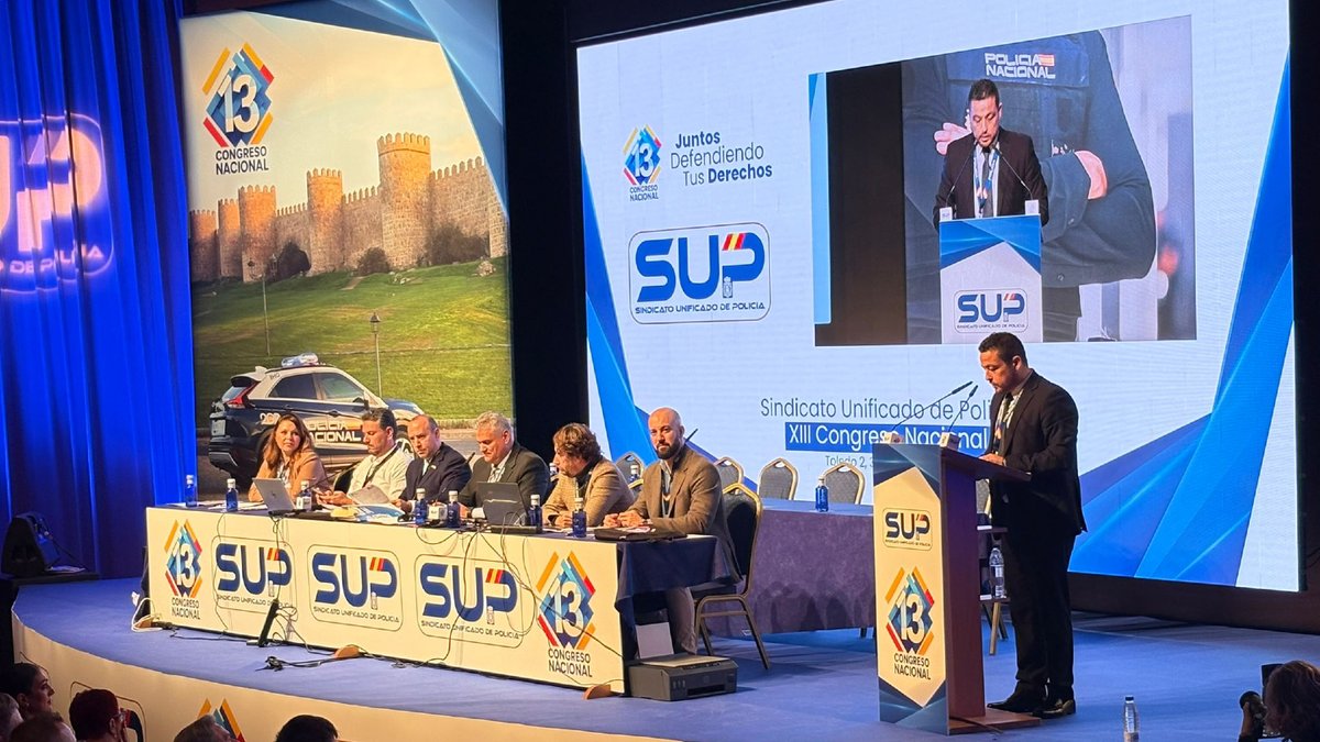 Sup_Policia's tweet photo. Damos la enhorabuena a Carlos Alberto Prieto Conesa, nuevo secretario general del Sindicato Unificado de Policía y su Ejecutiva Nacional elegidos por un 90,2%
Continuidad con nuevos proyectos, seriedad, solidez y profesionalidad para seguir defendiendo los derechos de los #policías y avanzar hacia la mejora de las condiciones sociolaborales