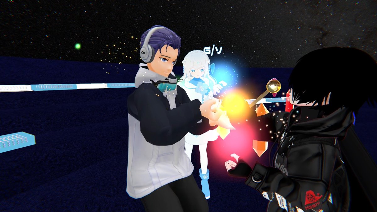 OkayaJet's tweet photo. 【ご報告：病室の壁を超えて、満天の星空と音楽を】
「入院している病棟からでも、星空や音楽を楽しんで欲しい」と思い企画したVRプロジェクトが、12月1日に実施されました。初回となる今回は、四国・中国・中部・九州・関東・近畿の合計10施設をつなぎ、20名を超える、多くの子どもたちが参加してくれました。

今回、子どもたちにはVR空間での特別な2つの演目を体験してもらいました。
①『星空案内』担当：天野ステラさん（VSP/天文仮想研究所）
NASAの公開データに基づくリアルな星空を展開した特別な空間で、現実のプラネタリウムでの体験学習環境をVRでの再現を目指しました。星空案内人のステラさんの解説により、子どもたちは季節折々で姿を変える美しい星々の物語を楽しみました。

②『星空音楽会』担当：Ambientflow（K.ᴗ./くう さん）× アメミヤチカさん
「触れる」だけで誰でも演奏できる、参加・体験型の音楽あそび。 音楽教育/療法などの理論も踏襲したシステムにより、空間内のあらゆる音が調和します。くうさんのピアノとアメミヤチカさんの歌声に子どもたちが思い思いに音を重ね、その日、その時だけのハーモニーが生まれました。

【同じ時間を共有する、ということ】
全国の様々な施設で闘病する患者さんたちが、一つの空間に集まり、一緒に同じ星を見上げ、同じ時間を共有する。それは、物理的な距離を超えたとても貴重な会になりました。
事後のアンケートでは、回答してくれた参加者全員から「また開催してほしい」との嬉しい感想をいただくことができました。

【制作チームと、支えてくださった皆様へ】
本プロジェクトの裏側には、制作チームによる「環境制限」との戦いがありました。 医療従事者が利用しやすいプラットフォーム「cluster」を選定し、施設の通信環境でも安定して稼働すること。この厳しい条件をクリアするため、専門チームが結集しました。
• 演目・空間設計： 天野ステラ、Ambientflow
• MC・ボーカル・ガイド： アメミヤチカ
• 会場構築・ワールド制作： hk
• 音響エンジニアリング： SUSABI
• 映像記録： イナバモチ
会の実施には、本当に沢山の方々にご協力をいただきました。制作チーム、医療従事者の皆さまに深く感謝申し上げます。

また、クラウドファンディングで皆様からいただいたご支援が、こうした“病室の外へ広がる体験”を可能にしています。今回たくさんの笑顔が生まれたのは、想いを寄せてくださった皆さまのおかげです。本当にありがとうございます。
これからも、子どもたちが心から笑い、楽しみ、交流できる時間を届けてまいります。

＃岡山大学 #クラウドファンディング #小児がん #メタバース