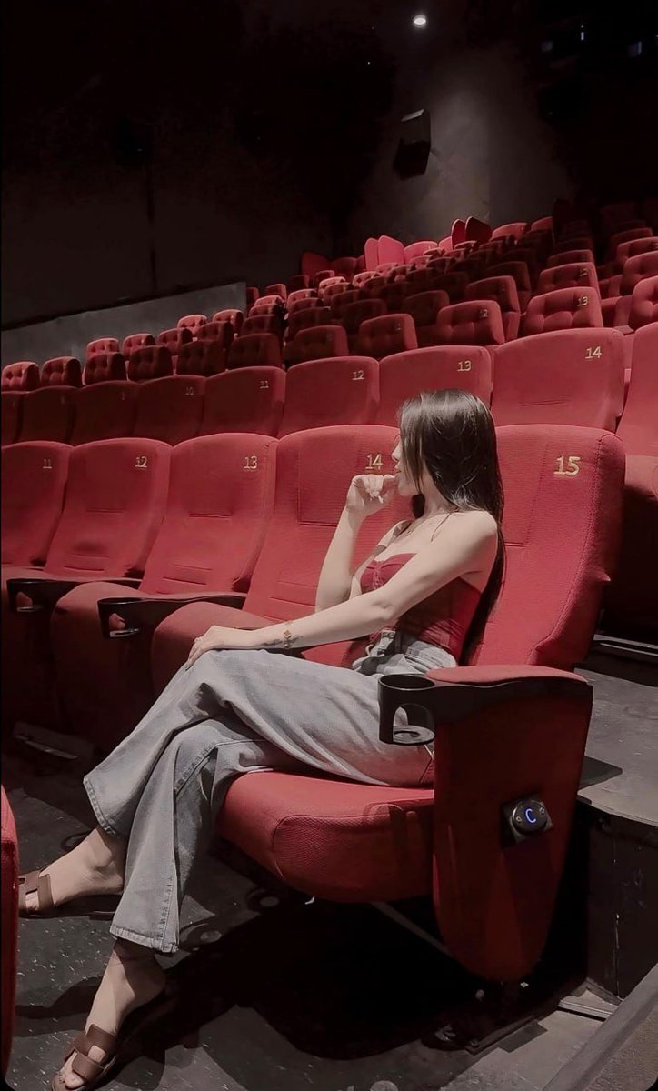 📍Quận 1 – HCM
♀️ Nữ 2003 – tìm bạn nam FWB tử tế, năng động và kín đáo
• Chiều cao 1m59 ngoại hình ổn, biết chăm lo và thấu hiểu bạn tình của mình.
• Hiền lành, ngoan ngoãn, biết nghe lời
• Gu anh nào thì xin mời ✌️