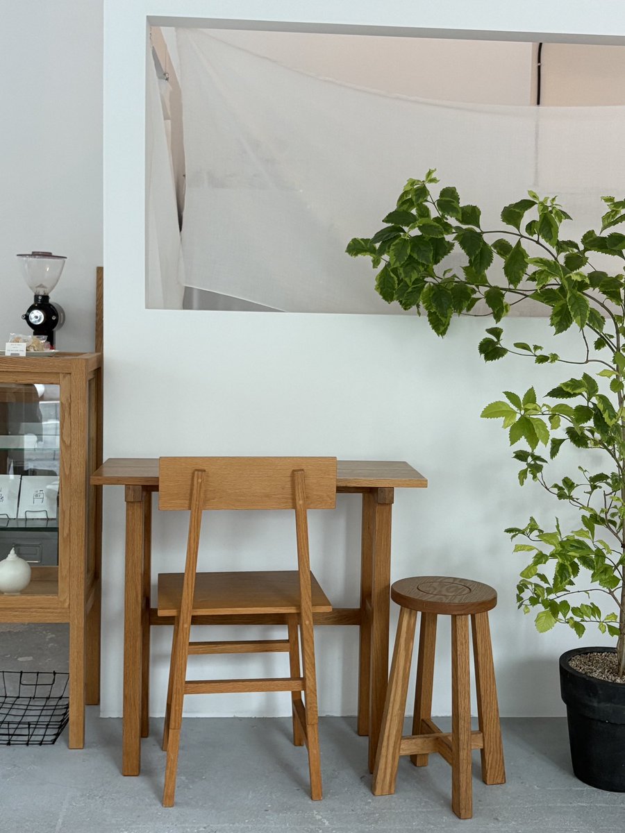 항상 낭만있게 살았으면 좋겠다고 첫눈올때마다 예쁜 카페가서 눈 구경하라고 엄마가 용돈줌…
아 엄미새될것같어