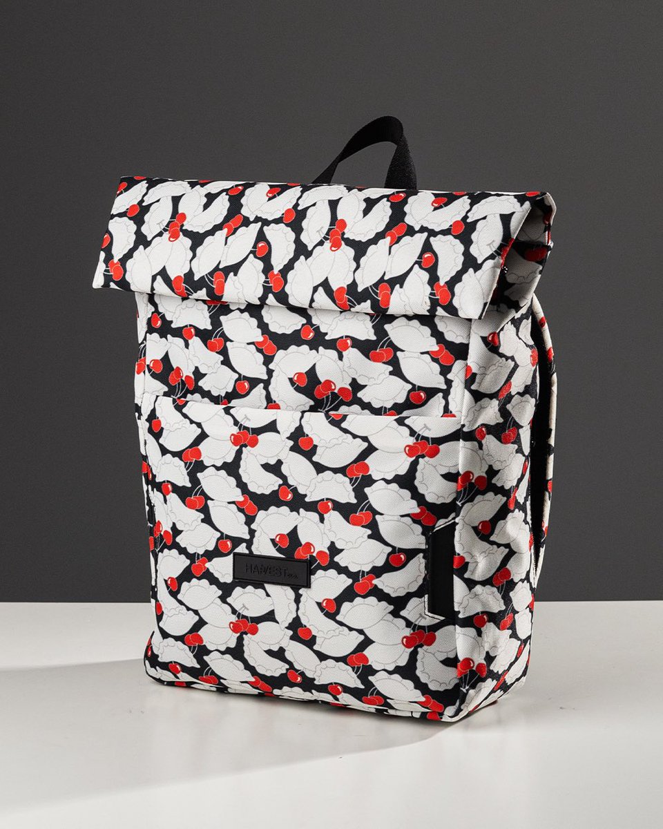 Миколай передав нам цей рюкзак і сказав принести його вам😍

Даруємо одному щасливчику 6-го грудня. 

З вас підписка і ретвіт (цитуйте теж, але обирати будемо тільки з ретвітів). 

Увечері 6-го оберемо переможця рандомно🎁

Хо хо хо🎅🏼